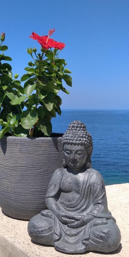Zen Place Kouniadi Luaran gambar
